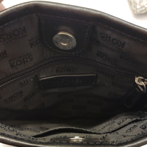 Michael Kors Black Messenger Logo Crossbody with Front Zip!! - Picture 12 of 16